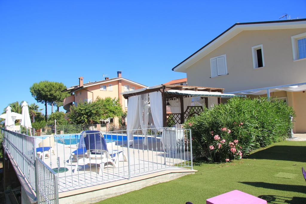 Anthos Casa Vacanze 산토메로 객실 사진